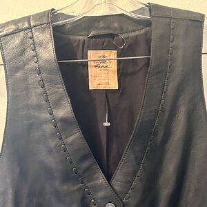 We The Free Rich Black Leather V-neck Whipstitch Lined Button Front Vest